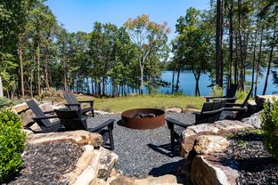 Marina Parc Of Lake Arrowhead por Rezide Properties en Atlanta Georgia