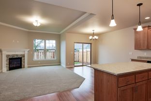 Bruce Wiechert Custom Homes Inc. por Bruce Wiechert Custom Homes en Eugene-Springfield Oregon