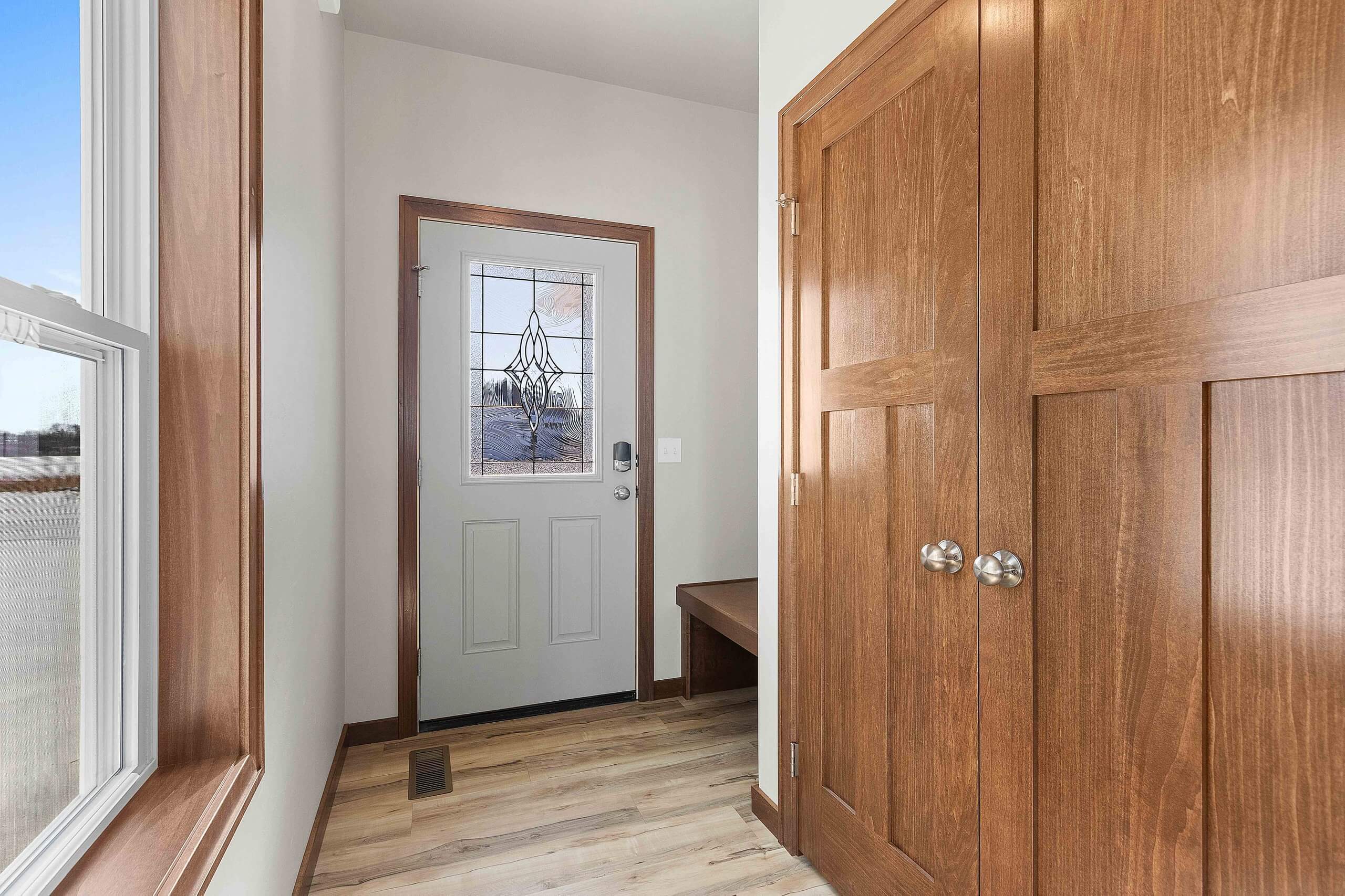 2188 Creeksedge Cir. Ashwaubenon, WI 54115