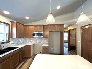 1302 W Thorn Creek Drive Hilbert Dakota - Lakeshore Estates North: Sherwood, Wisconsin - Van’s Realty & Construction