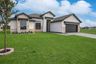 casa en Stone Oak Subdivision U R Home Texas por UR Homes