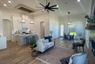 casa en AM Design & Construction Group por AM Design & Construction Group