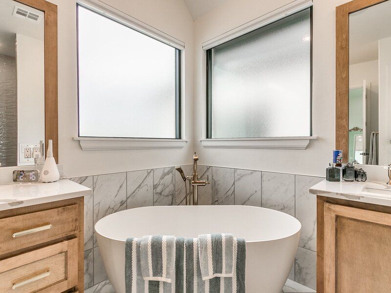 League Custom Homes Inc por League Custom Homes Inc en Oklahoma City Oklahoma