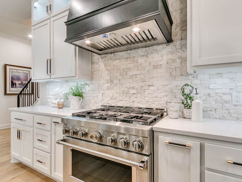 casa en League Custom Homes Inc por League Custom Homes Inc