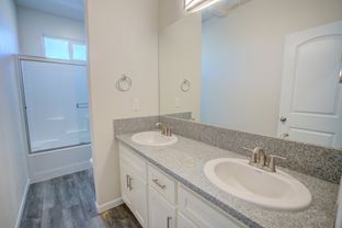 Mission Ranch por Fortis General Construction en Merced California