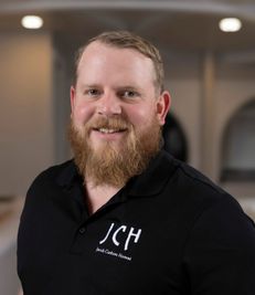Caleb Snider por Jacob Custom Homes, LLC en Denver Colorado