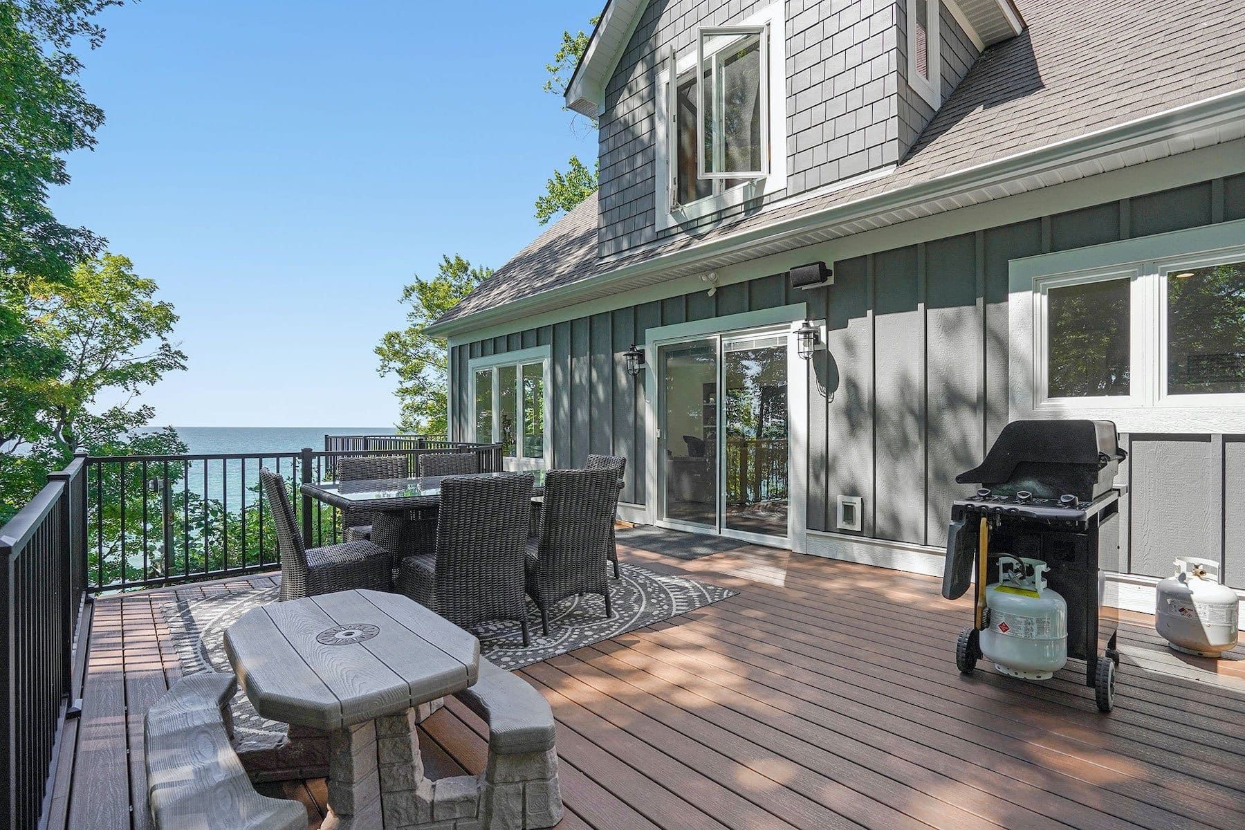 casa en Sheffield’s Way por 56 West Homes