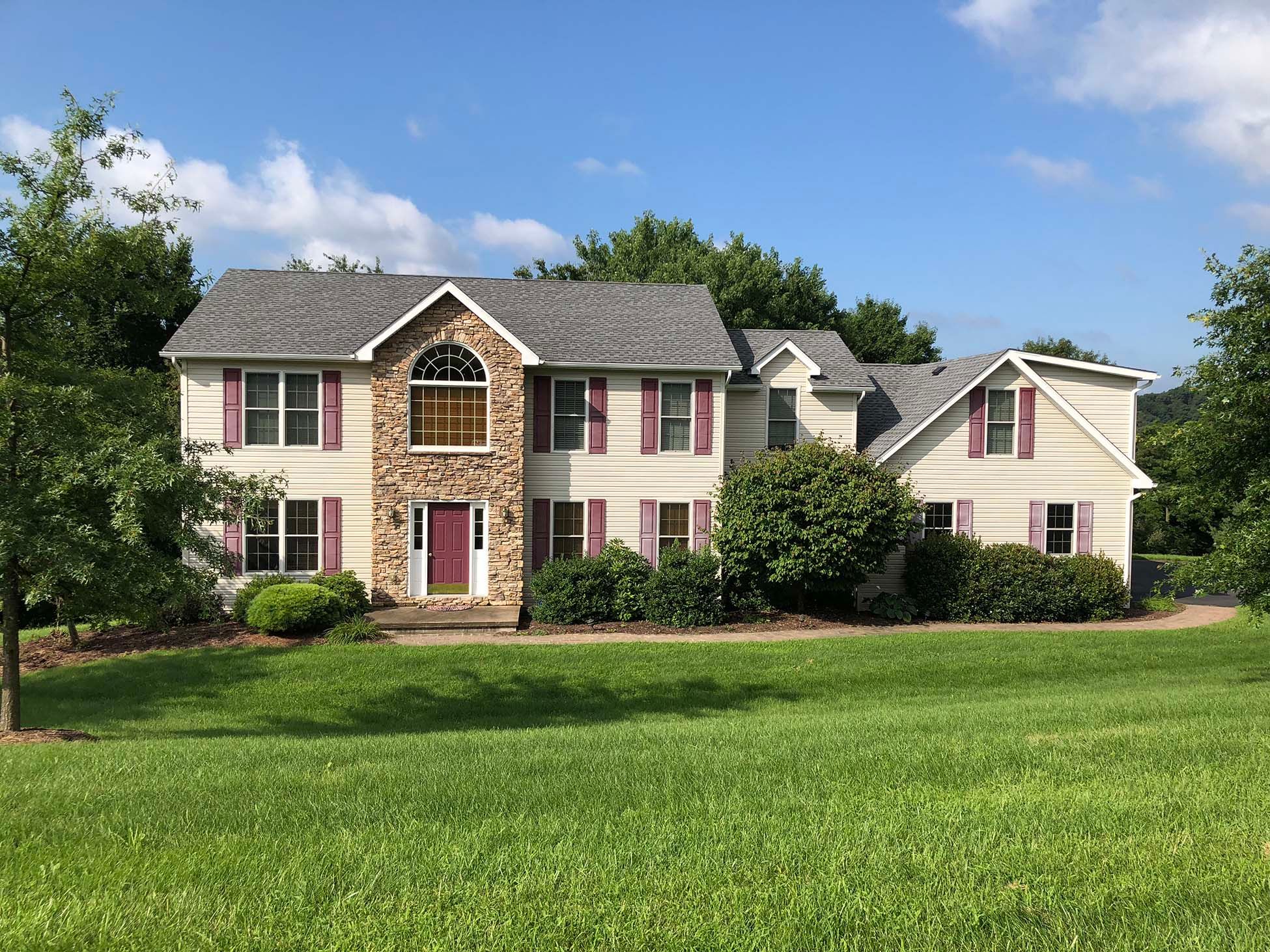 casa en Carriage Manor Builders Inc. por Carriage Manor Builders Inc.