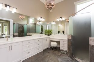 Allegretto Homes por Allegretto Homes en Tyler Texas