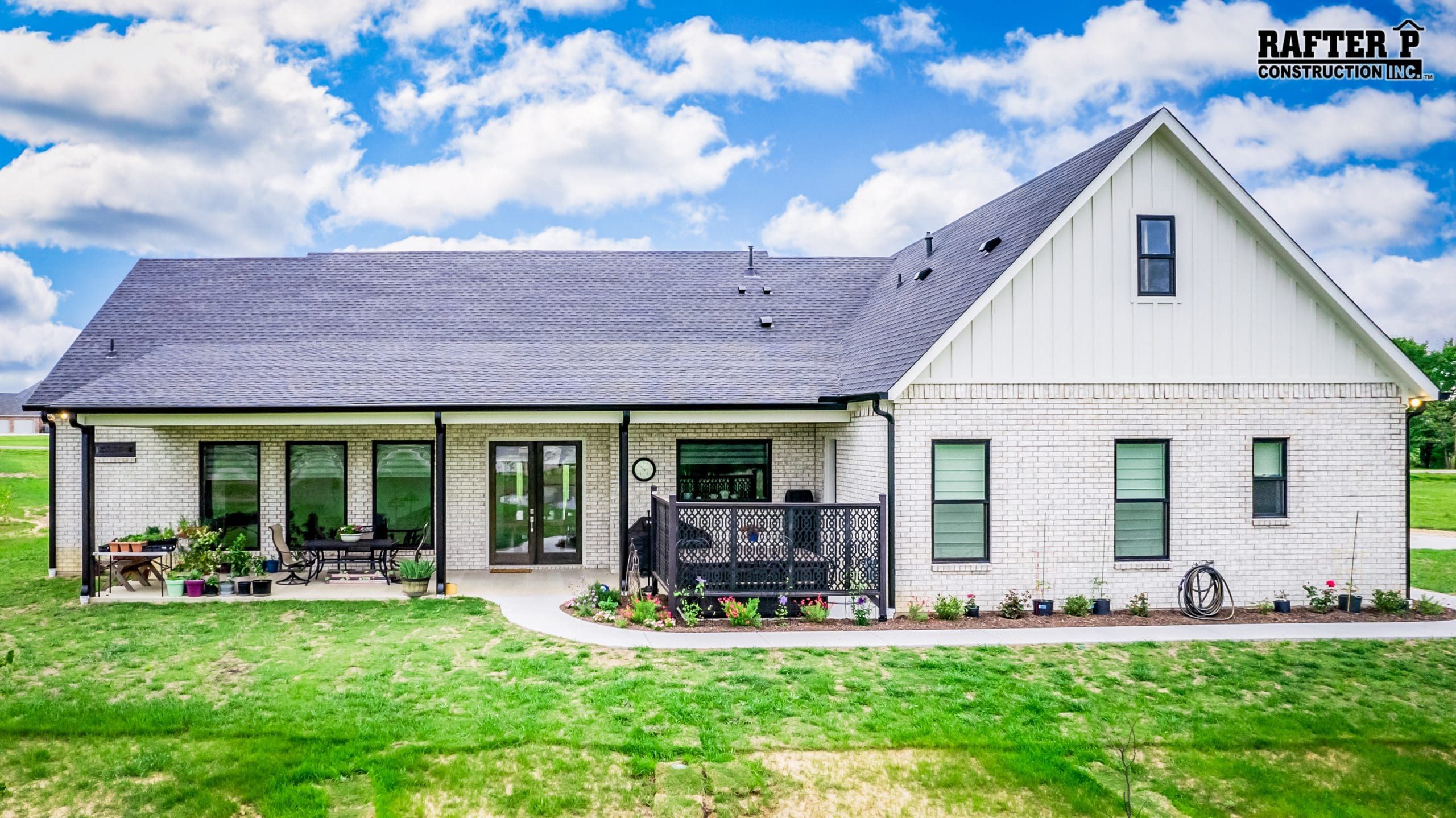 casa en Rafter P Construction por Rafter P Construction