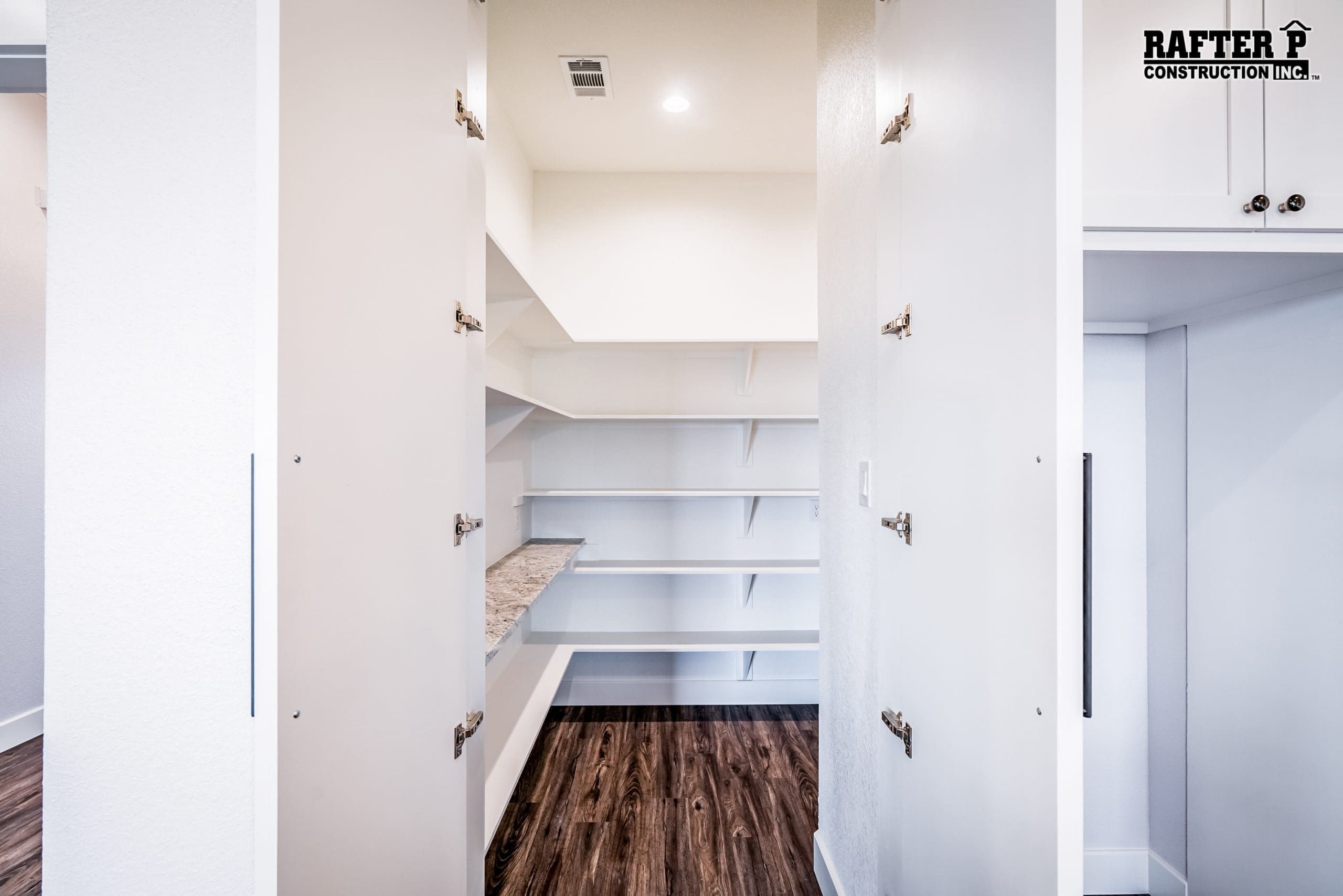 casa en Rafter P Construction por Rafter P Construction