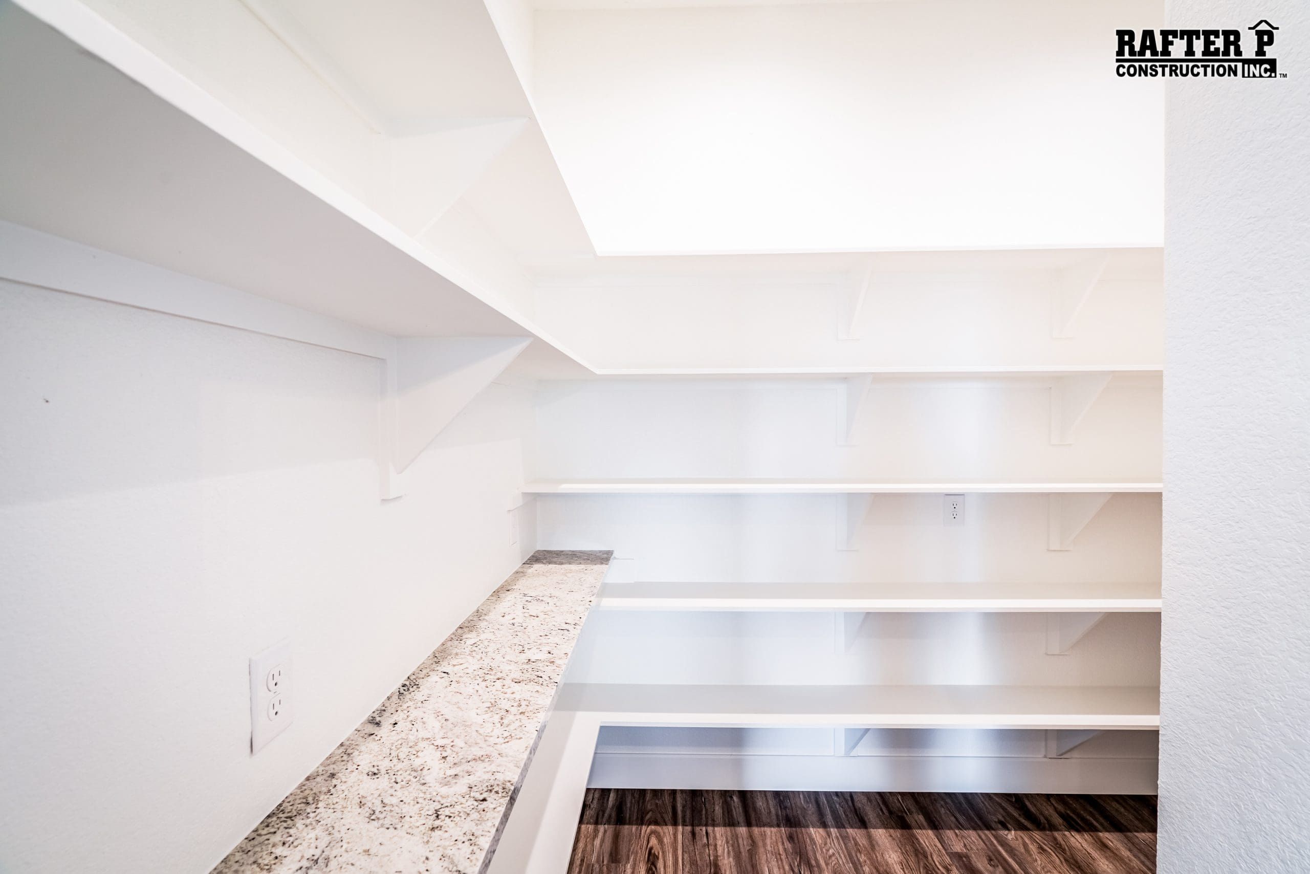 casa en Rafter P Construction por Rafter P Construction