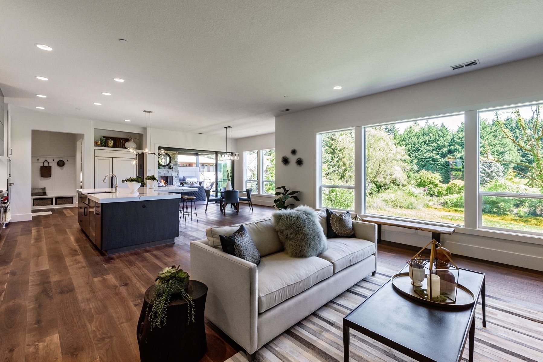 Lake Oswego, OR 97035