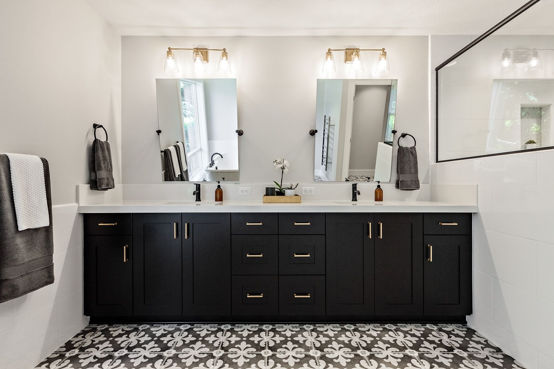 Lake Oswego, OR 97035