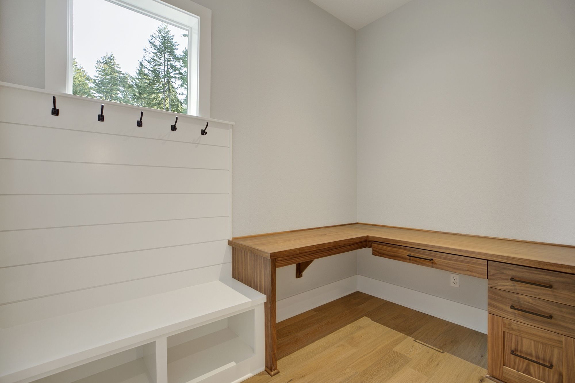 Lake Oswego, OR 97035