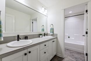 Vaughn Farmhouse - Renaissance Homes: Lake Oswego, Oregon - Renaissance Homes