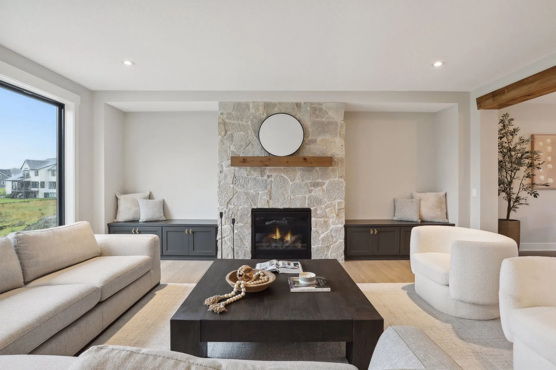 4600 Holly Ln N. Plymouth, MN 55446