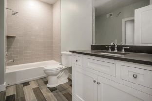 Stonecroft Homes por Stonecroft Homes en Louisville Kentucky