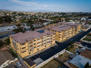 Bella Vita por Kire Builders Inc. en San Diego California