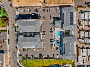 Mariner’s Landing por Kire Builders Inc. en San Diego California