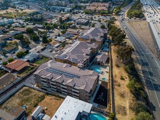 Bella Vita por Kire Builders Inc. en San Diego California