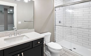Villas Of Cherry Grove por Somerset Custom Homes, Inc. en Cincinnati Ohio