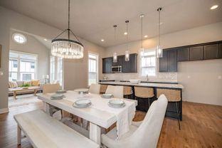 Marina Shores por Steiner Homes Ltd. en Gary Indiana