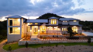 Genuine Custom Homes por Genuine Custom Homes en San Antonio Texas
