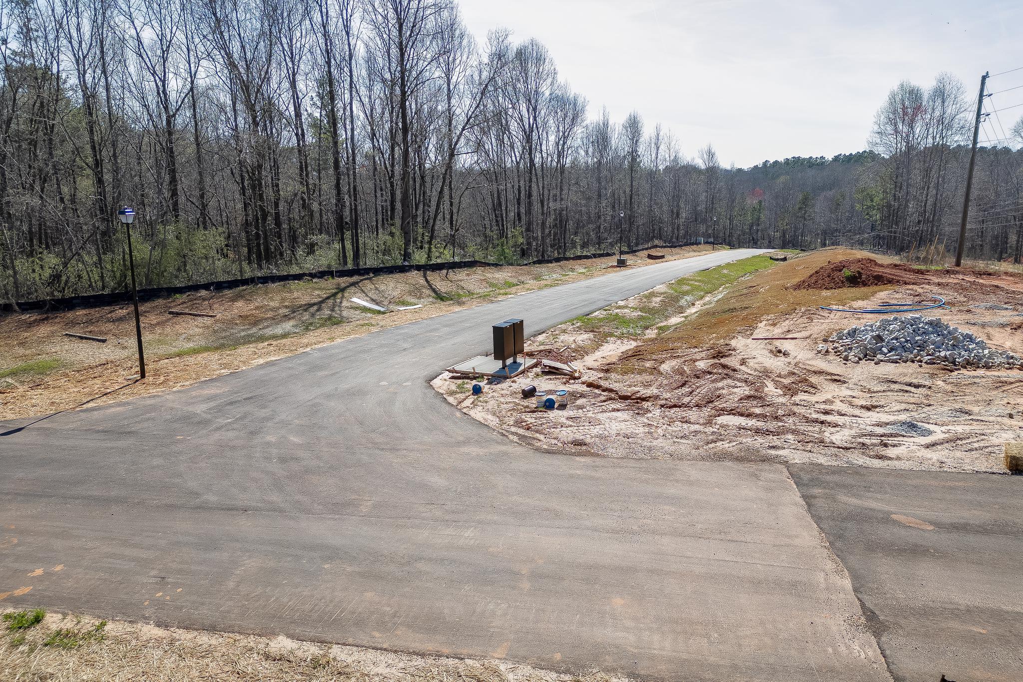 casa en The Oaks At Belmont por Nash Properties, Inc.