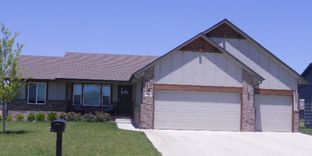 Prairie Creek por Comfort Homes, Inc. en Wichita Kansas