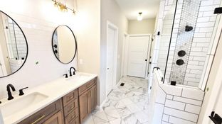 Mongold Homes, LLC por Mongold Homes, LLC en Louisville Indiana