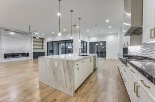 North Dallas por Ron Davis Custom Homes en Dallas Texas