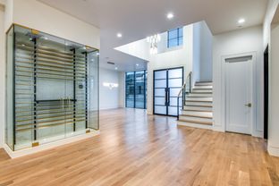 Hills Of Kingswood por Ron Davis Custom Homes en Dallas Texas
