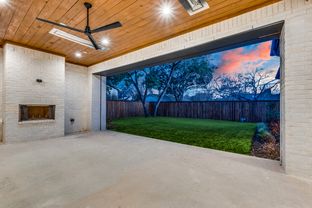 North Dallas por Ron Davis Custom Homes en Dallas Texas