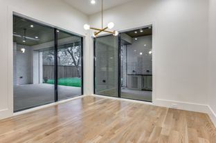 North Dallas por Ron Davis Custom Homes en Dallas Texas
