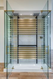 Hills Of Kingswood por Ron Davis Custom Homes en Dallas Texas