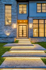 Hills Of Kingswood por Ron Davis Custom Homes en Dallas Texas