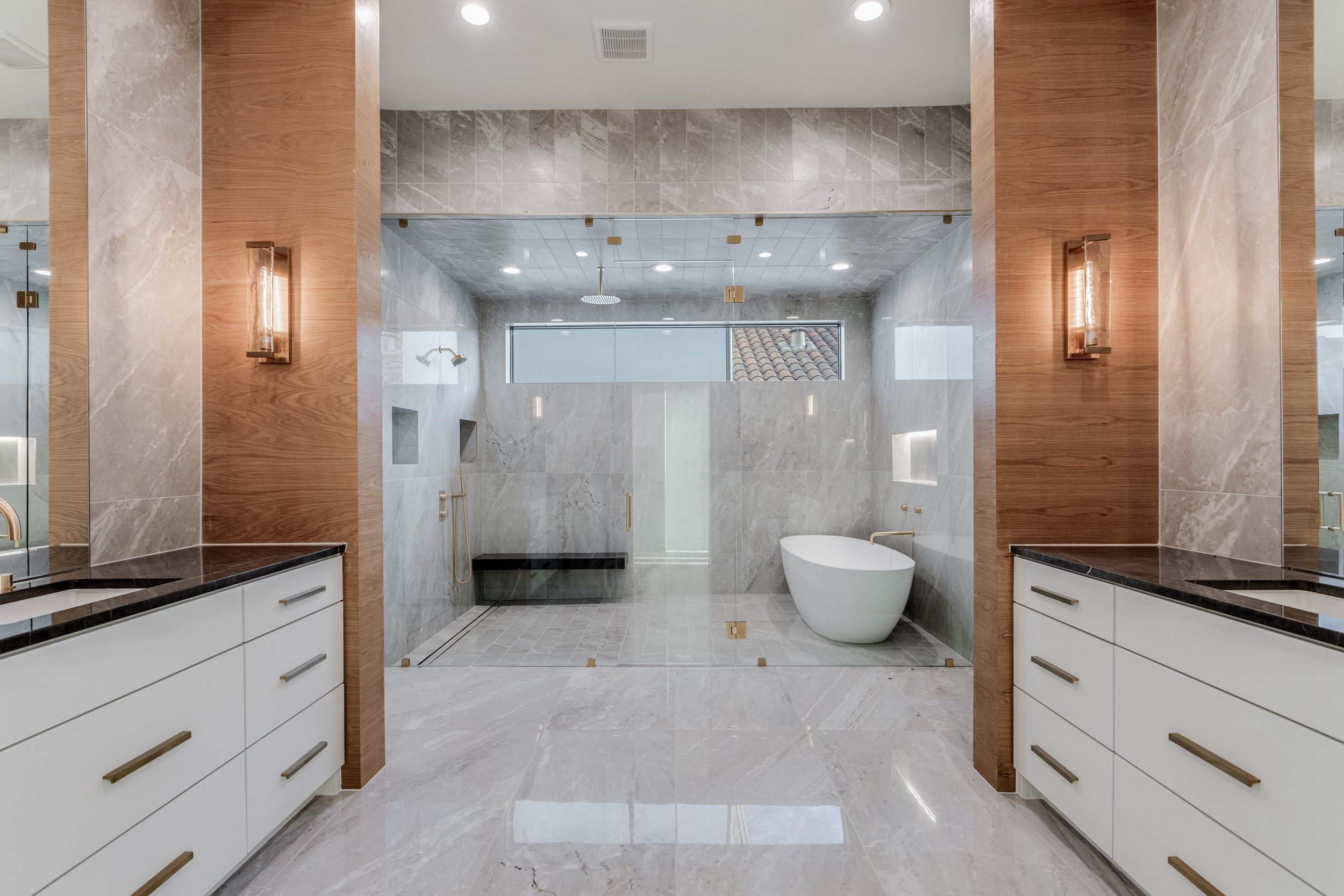 Hills Of Kingswood por Ron Davis Custom Homes en Dallas Texas