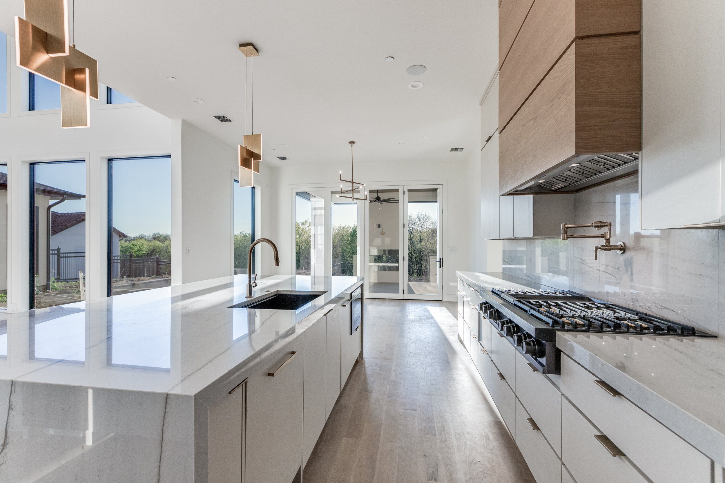 Hills Of Kingswood por Ron Davis Custom Homes en Dallas Texas