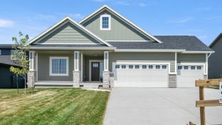 Grove Landing Plat 6 por Sage Homes en Des Moines Iowa