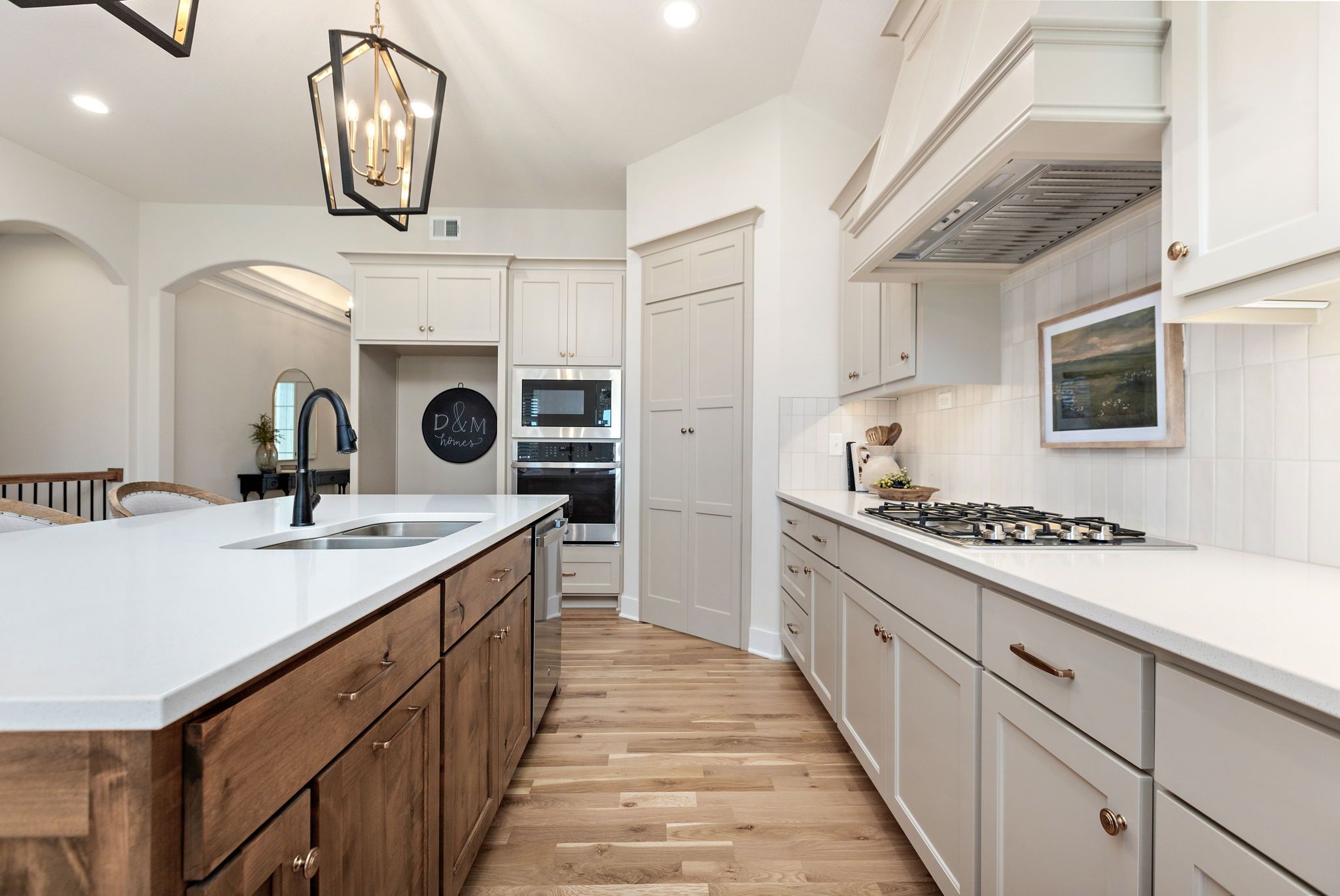 Brookwood Farms por DM Homes Inc en Kansas City Kansas