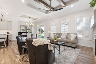 Brookwood Farms por DM Homes Inc en Kansas City Kansas