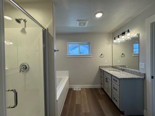 Bear Lake Escapes por Sierra Homes Inc en Logan Utah