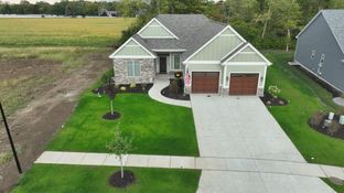 Williams Way Villas por Moline Builders en Toledo Ohio