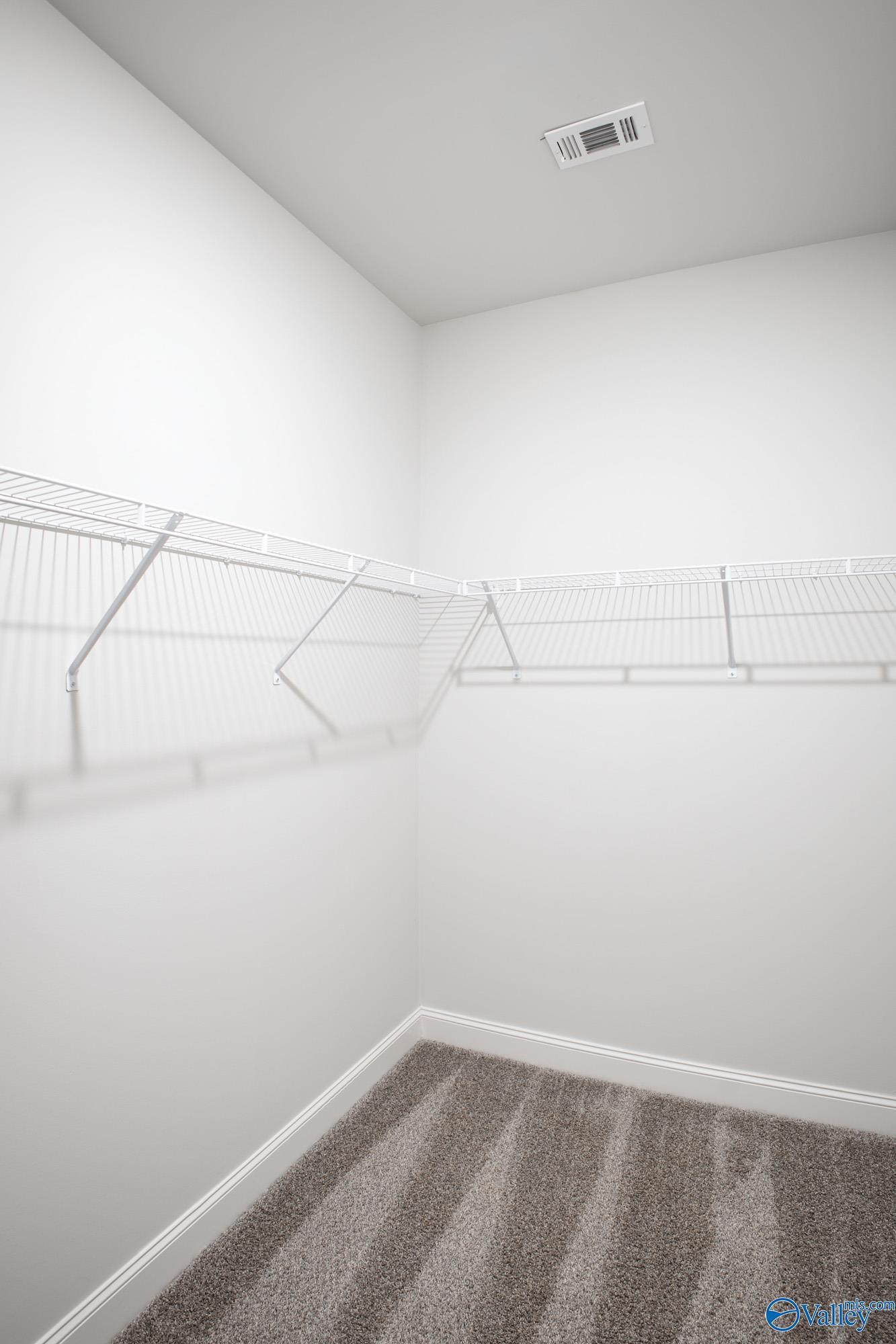 870 Mccollum Rd. Meridianville, AL 35759