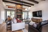 casa en Crystal Creek Builders, Inc. por Crystal Creek Builders, Inc.