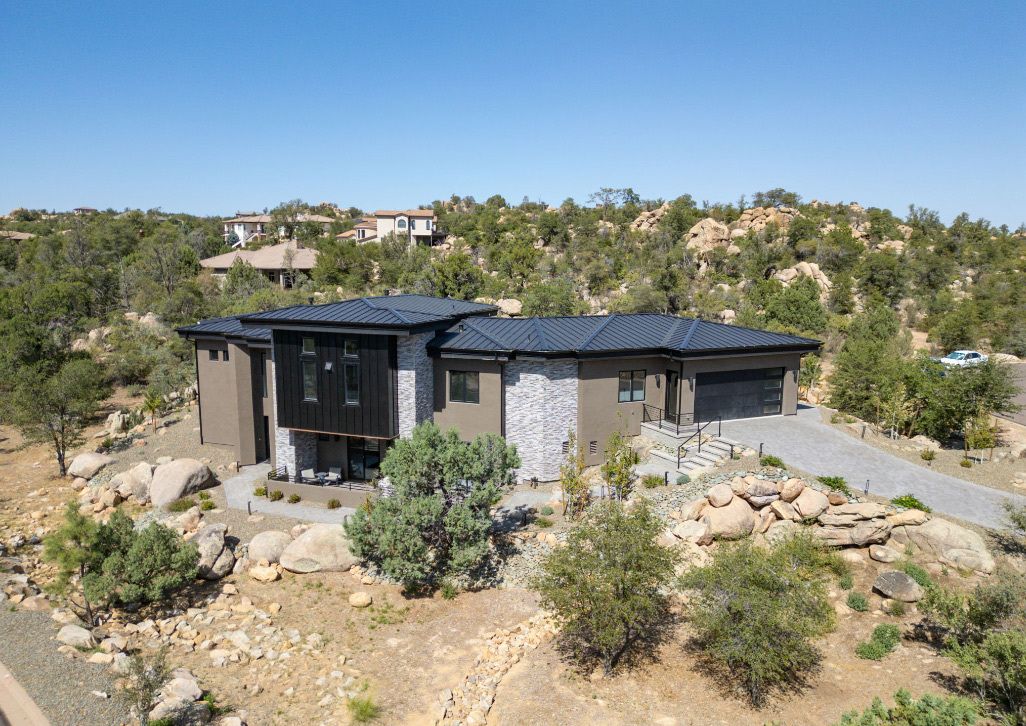 casa en Crystal Creek Builders, Inc. por Crystal Creek Builders, Inc.