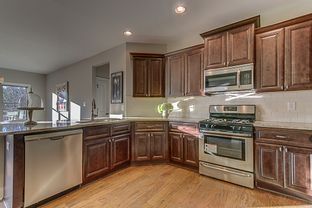 Oak Grove por Dustin Shaw Homes en Atlanta Georgia