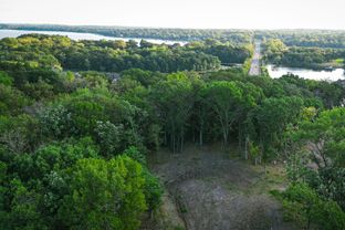 Old Wildwood Oaks por Kootenia Homes, LLC en Minneapolis-St. Paul Minnesota