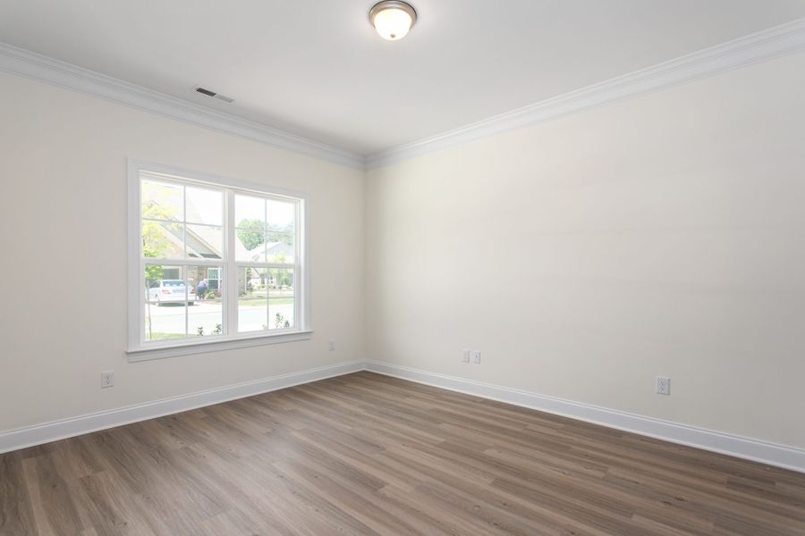 202 Chariot Sq Winston Salem. Winston Salem, NC 27127